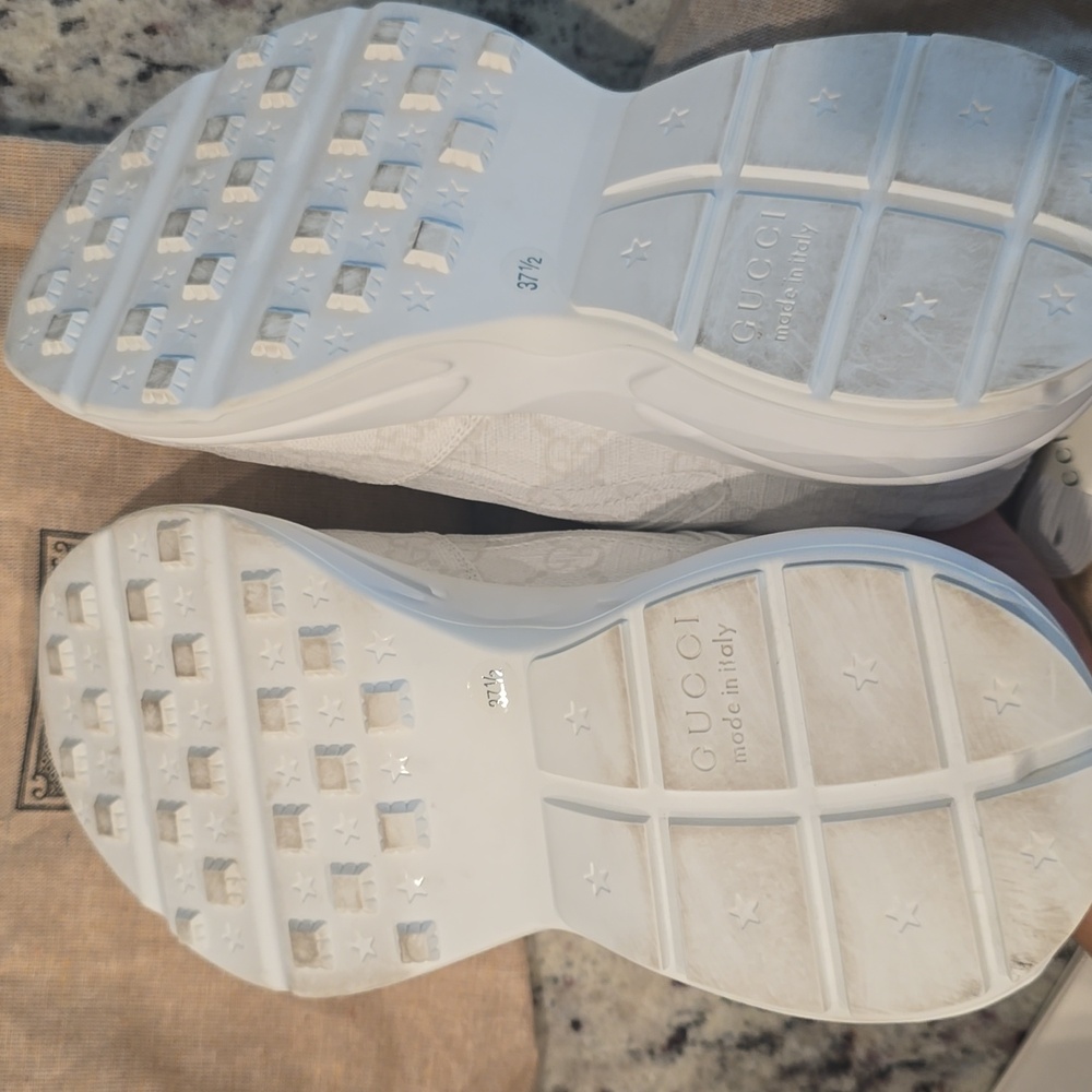 Gucci Women's Exclusive GG Rhyton sneaker size 37.5 - Picture 8 of 10